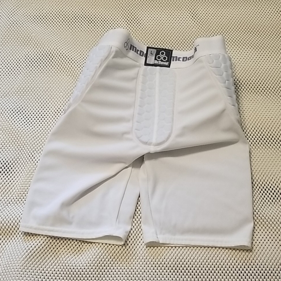 McDavid Other - McDavid mens 5pad compression shorts
